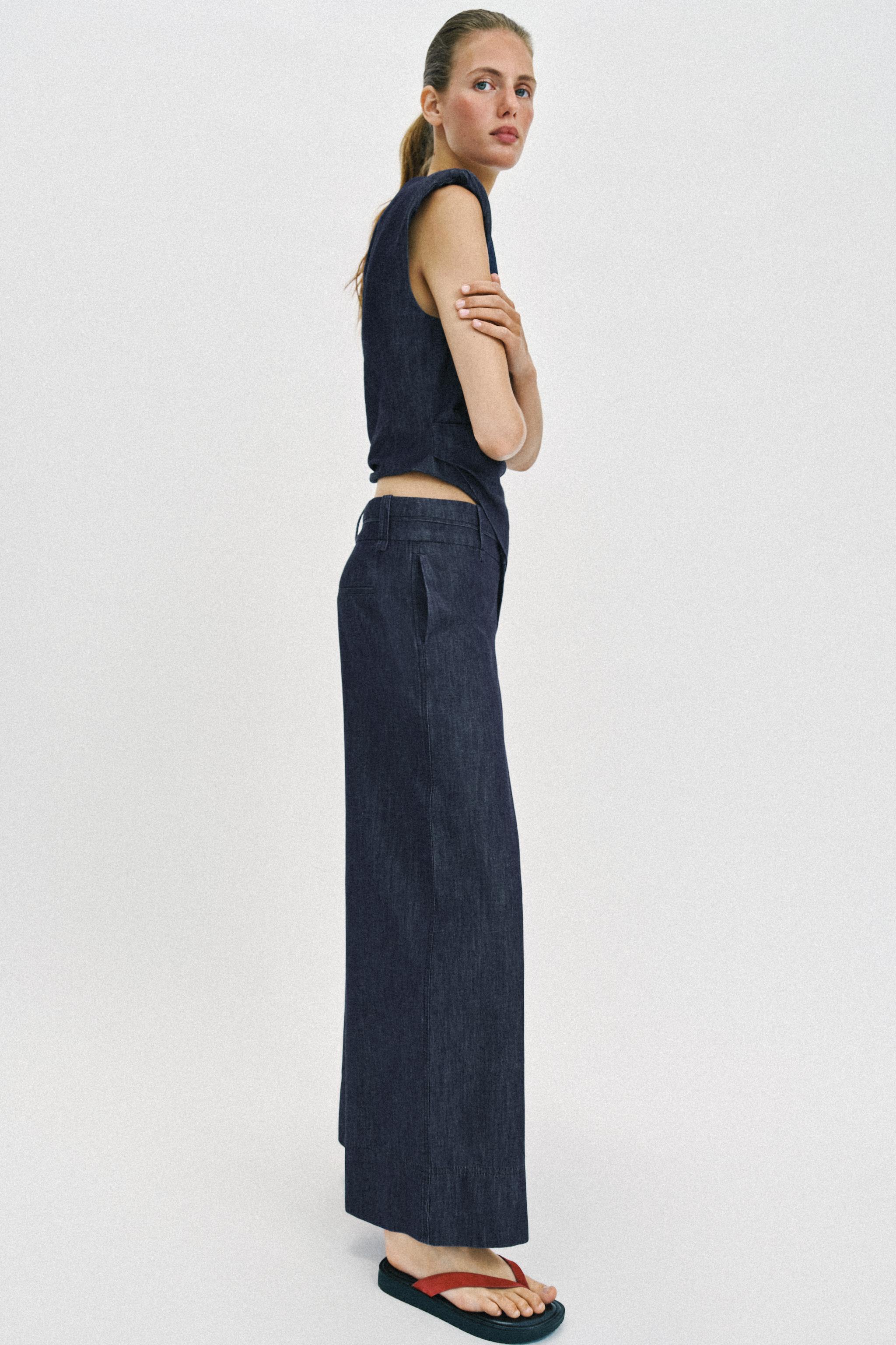 WIDE-LEG LINEN BLEND PANTS